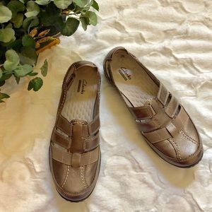 Metallic Clark Cloud Steppers